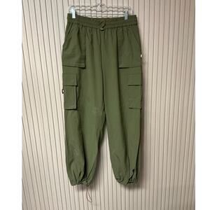 Fabletics Heights Cargo Pant Green Women’s Size L